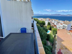 Apartment for five people near beach